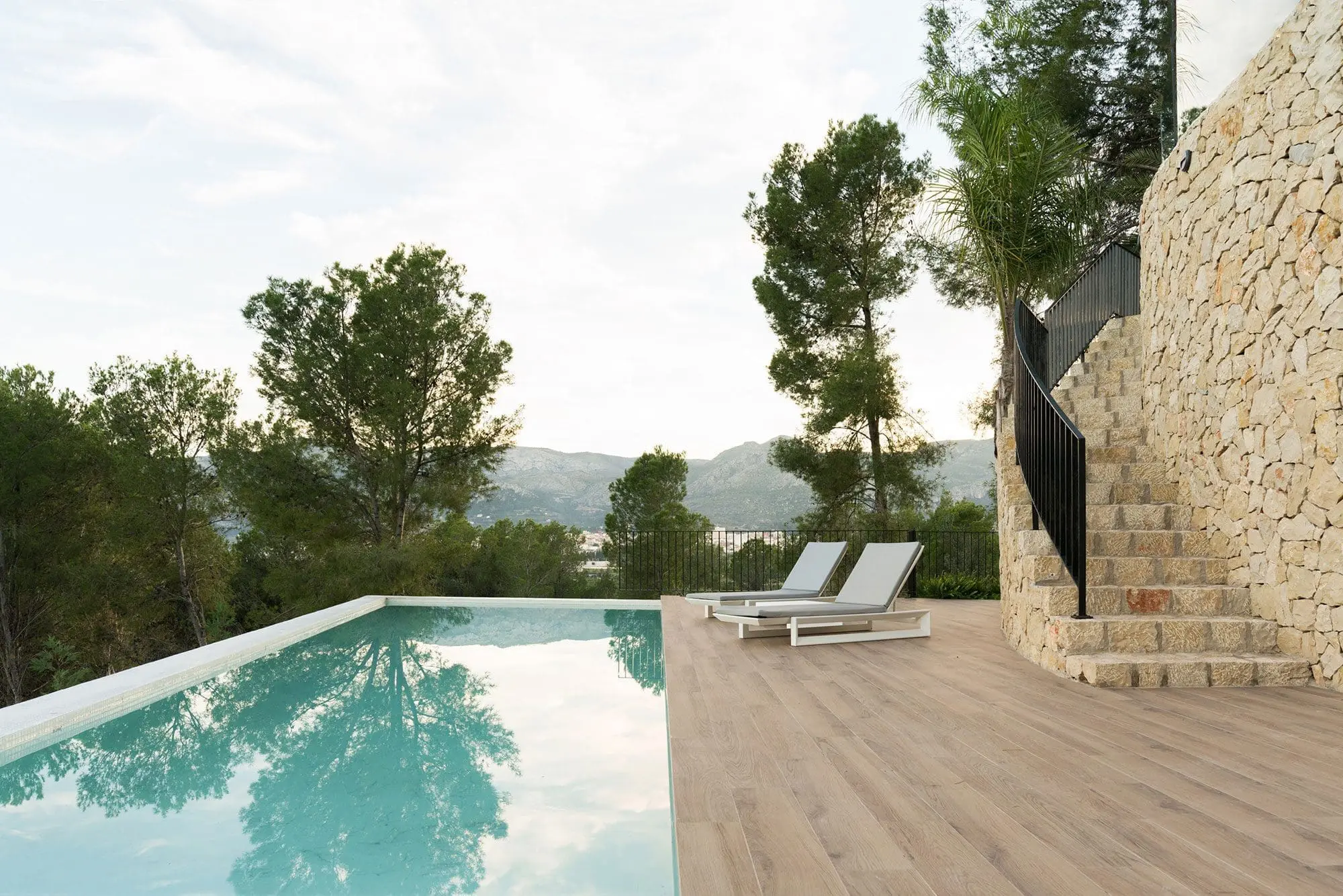 Mostalla House | Minimalist Outdoor Furniture | Vondom