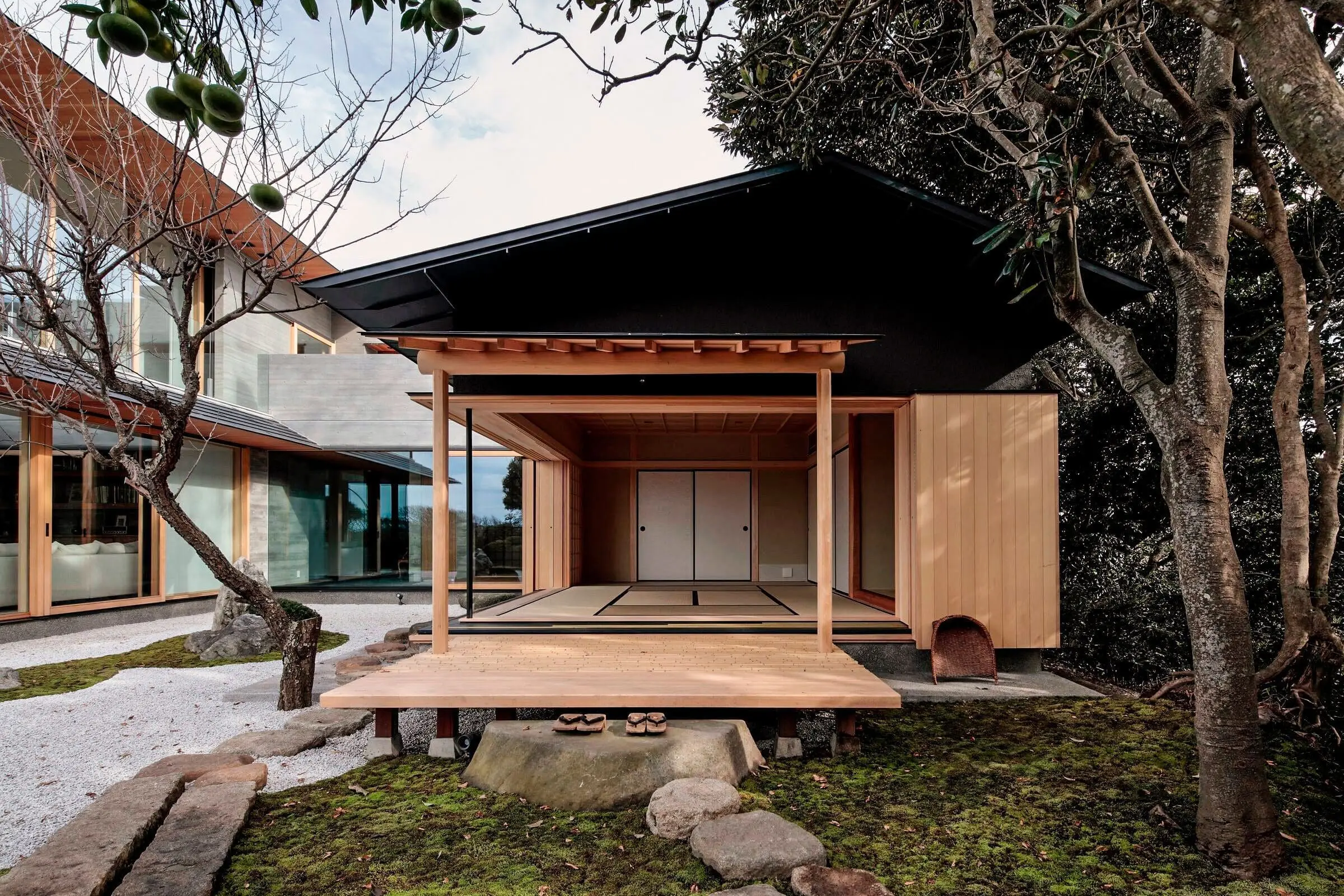 Luxury outdoor furniture Ulm daybed by Vondom