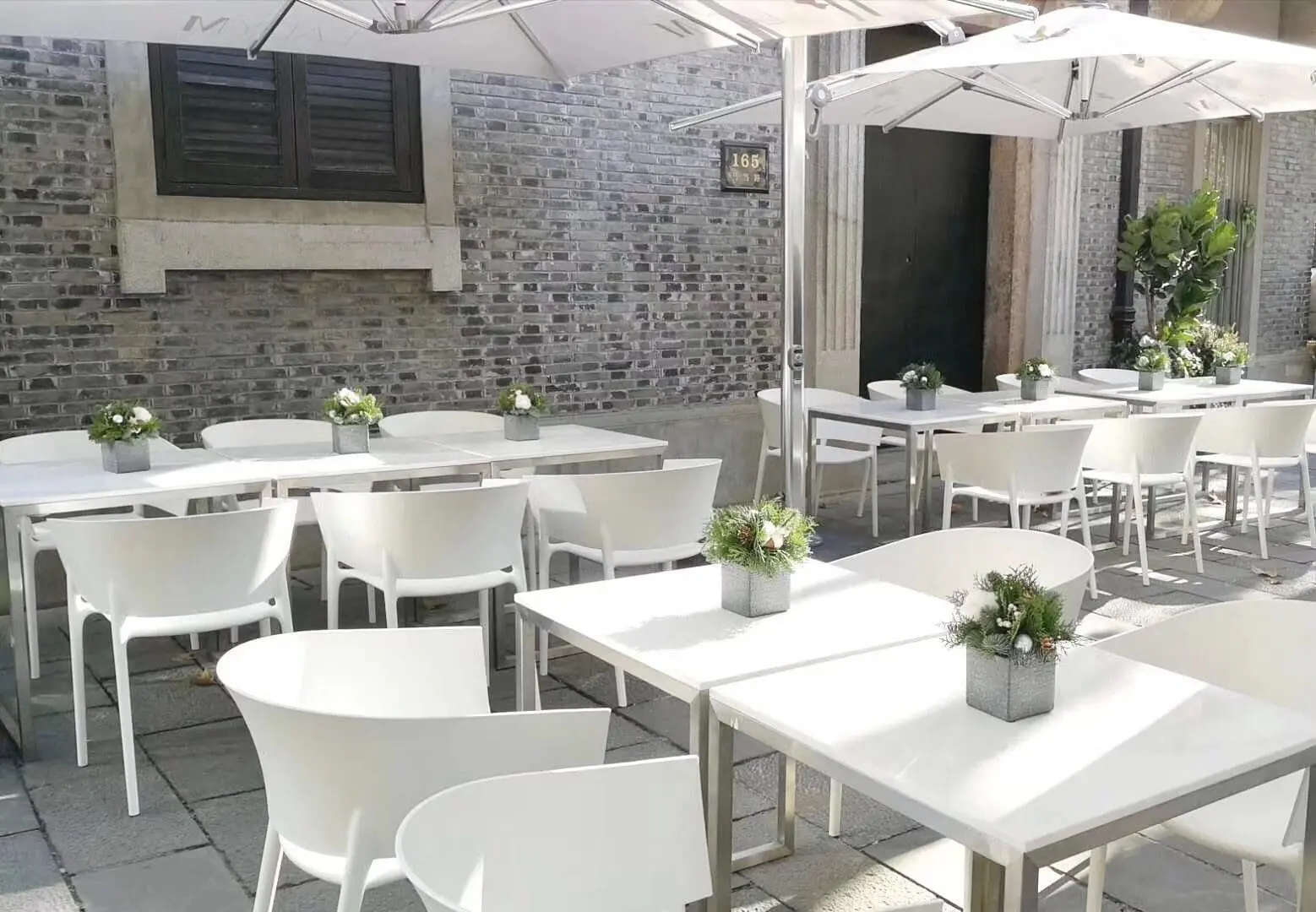 Outdoor contract furniture chairs Africa Collection by Vondom