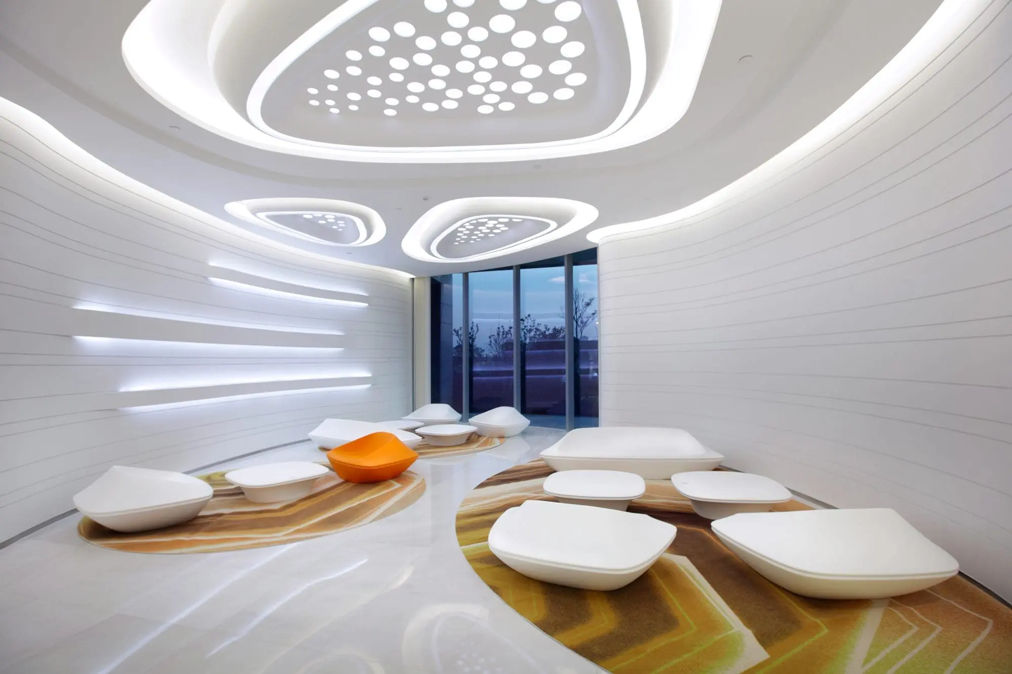 Design sofa UFO by Vondom