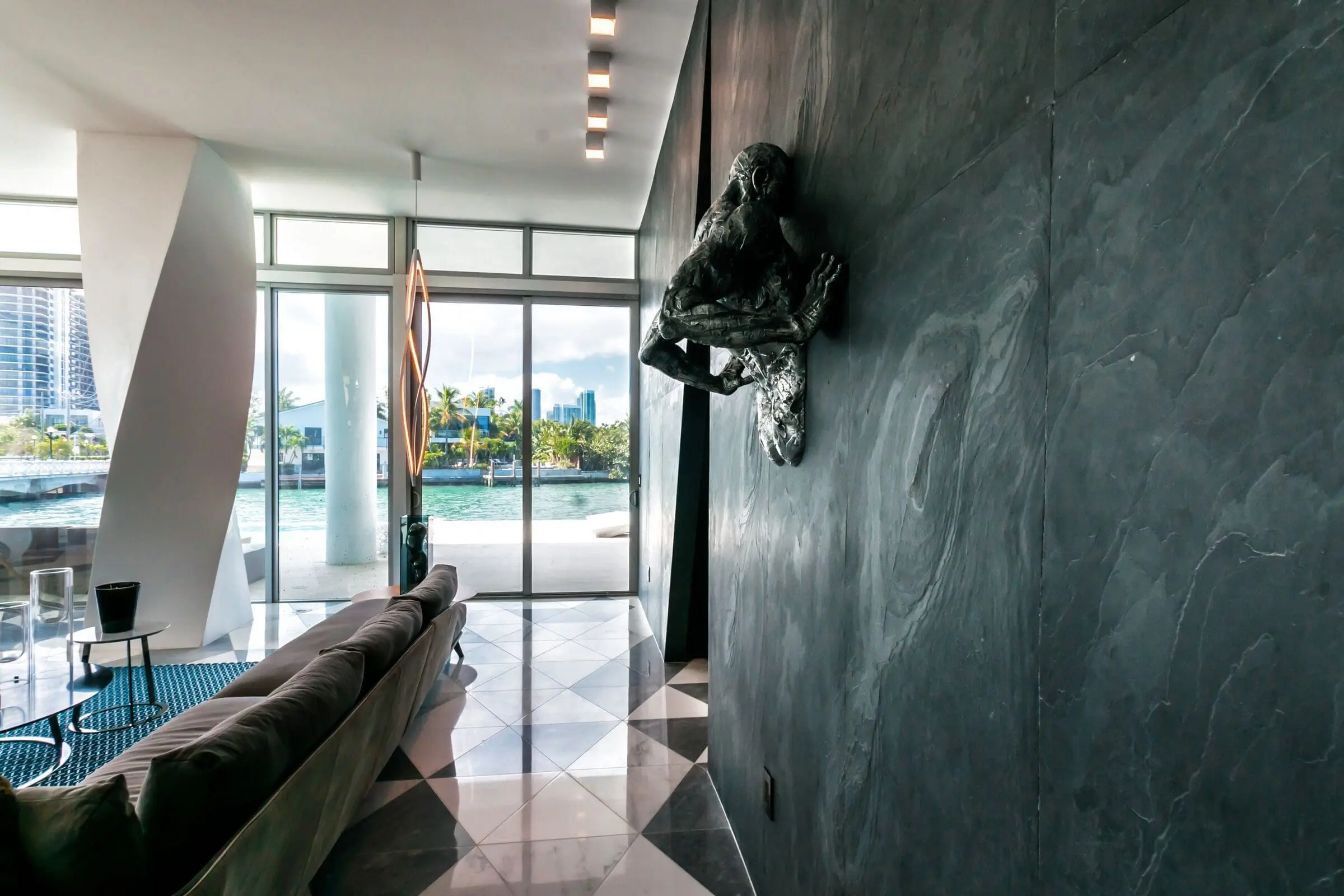 Terrace furniture for a private house in Miami by Vondom