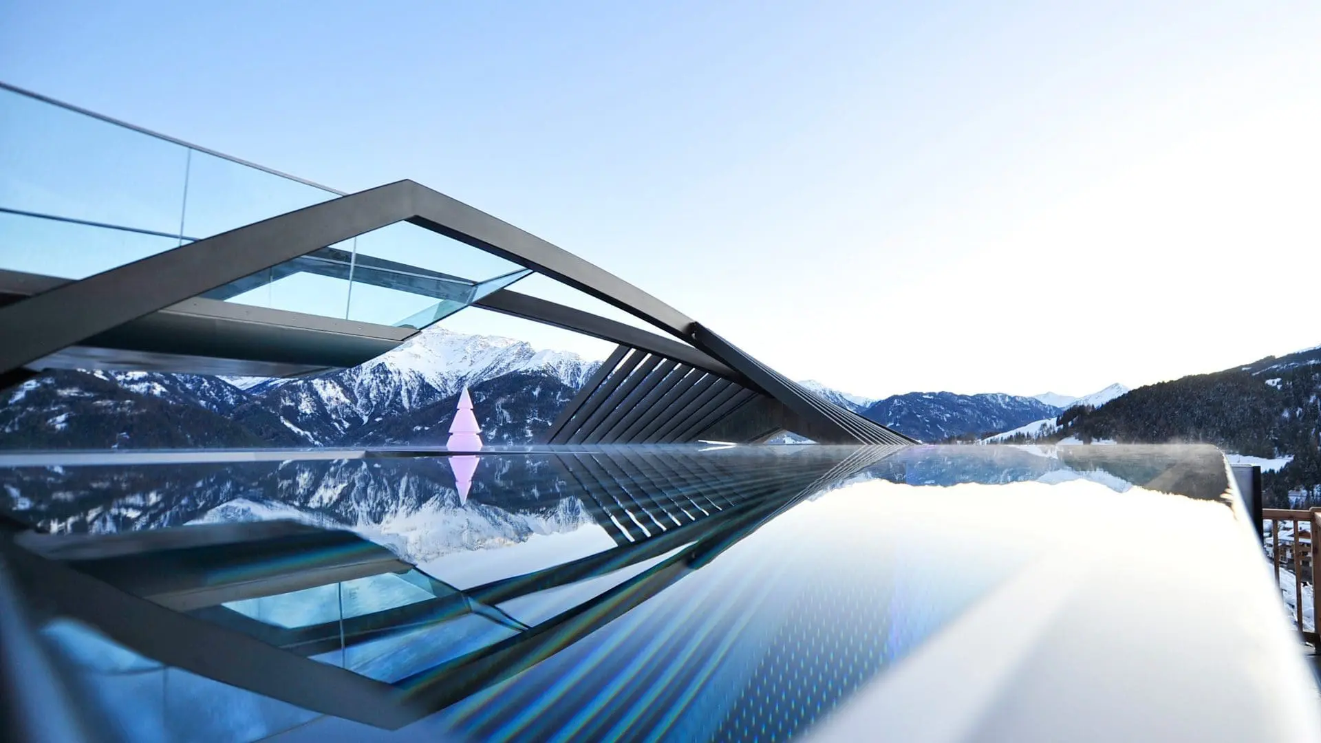 furniture resistant for ski stations image