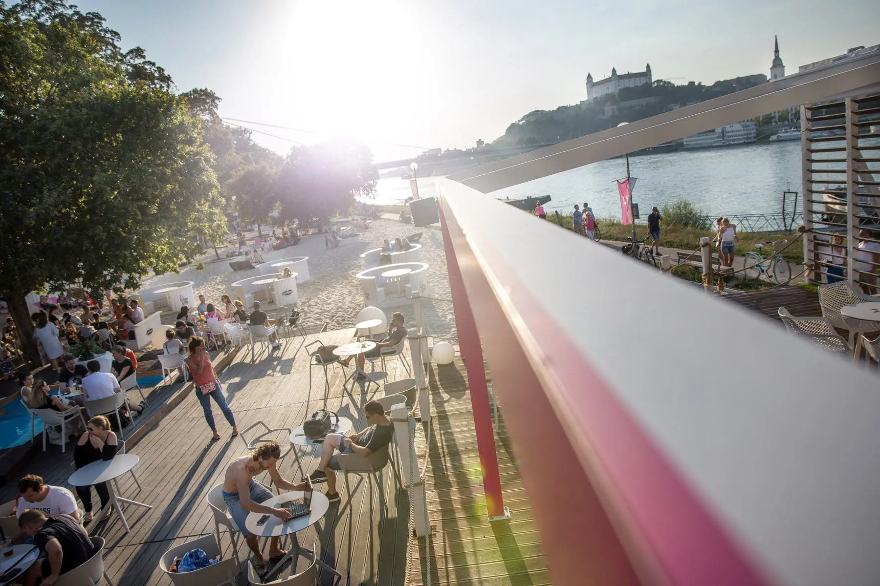 Magio Beach Club Furniture Project | Vondom