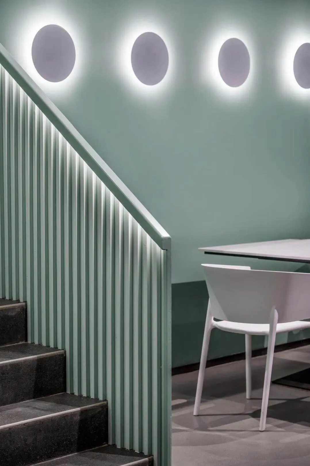 Putian A+ Family Restaurant Project | Contract Chairs | Vondom