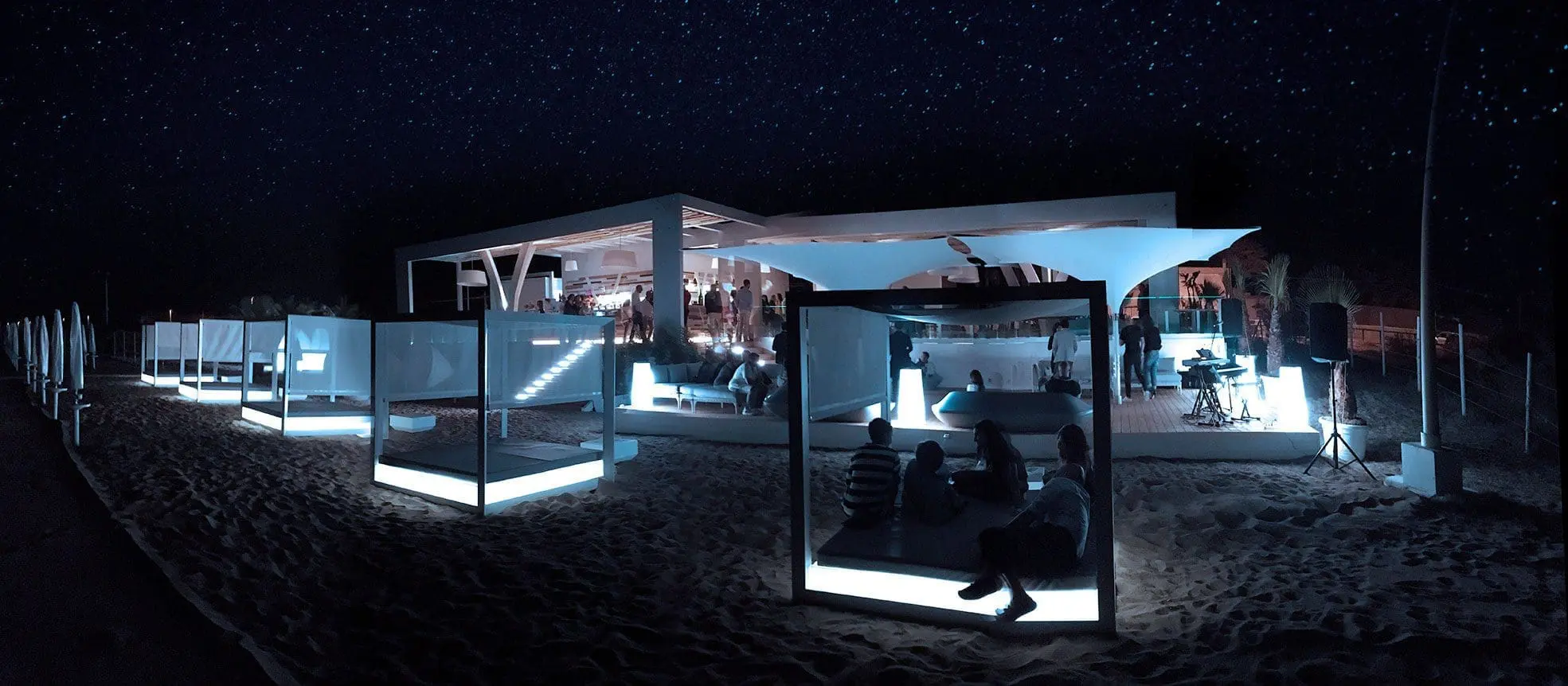 Tayga Beach Club Furniture Project | Vondom
