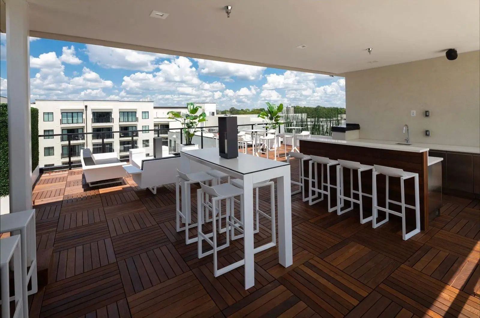 Residential furniture Wall-Street stools and Frame high table by Vondom