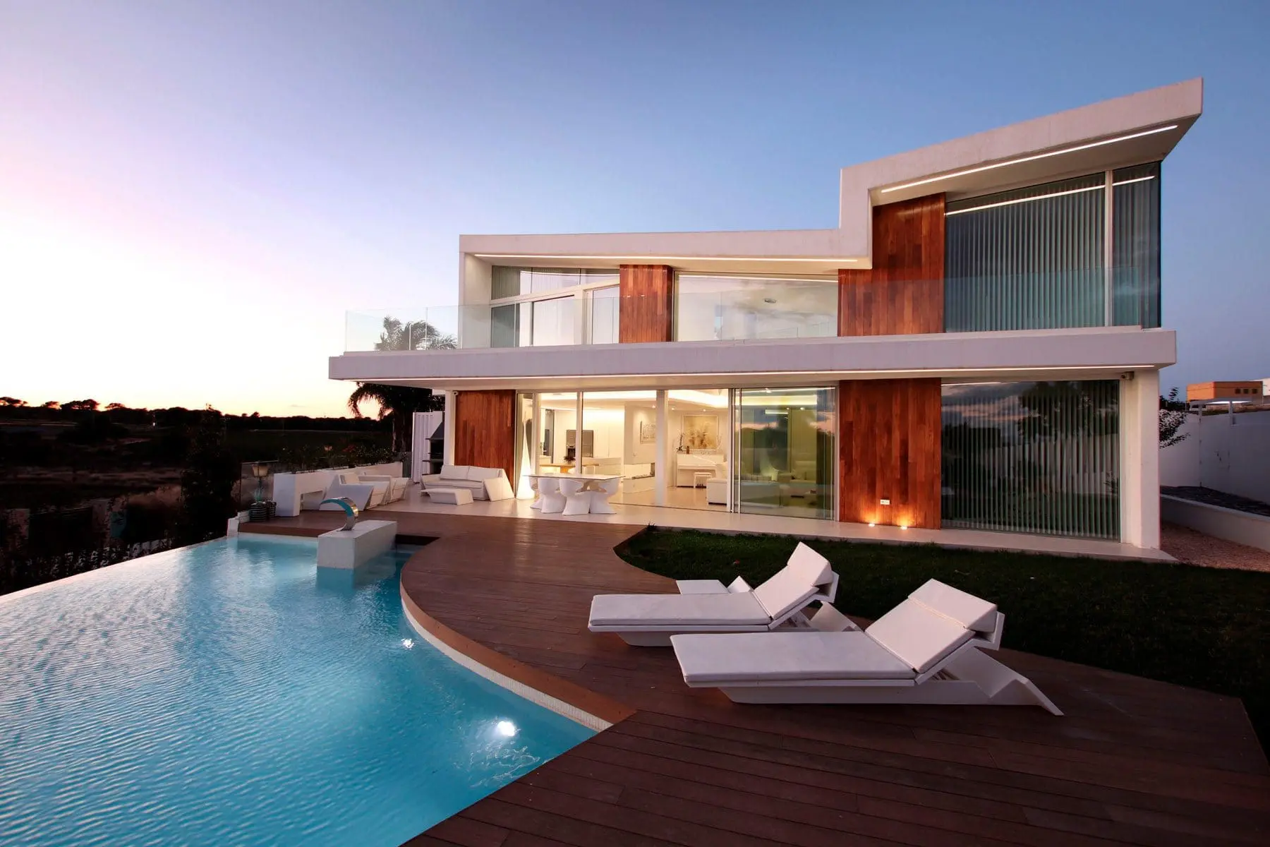 Lujan House Project | Modern House Furniture | Vondom