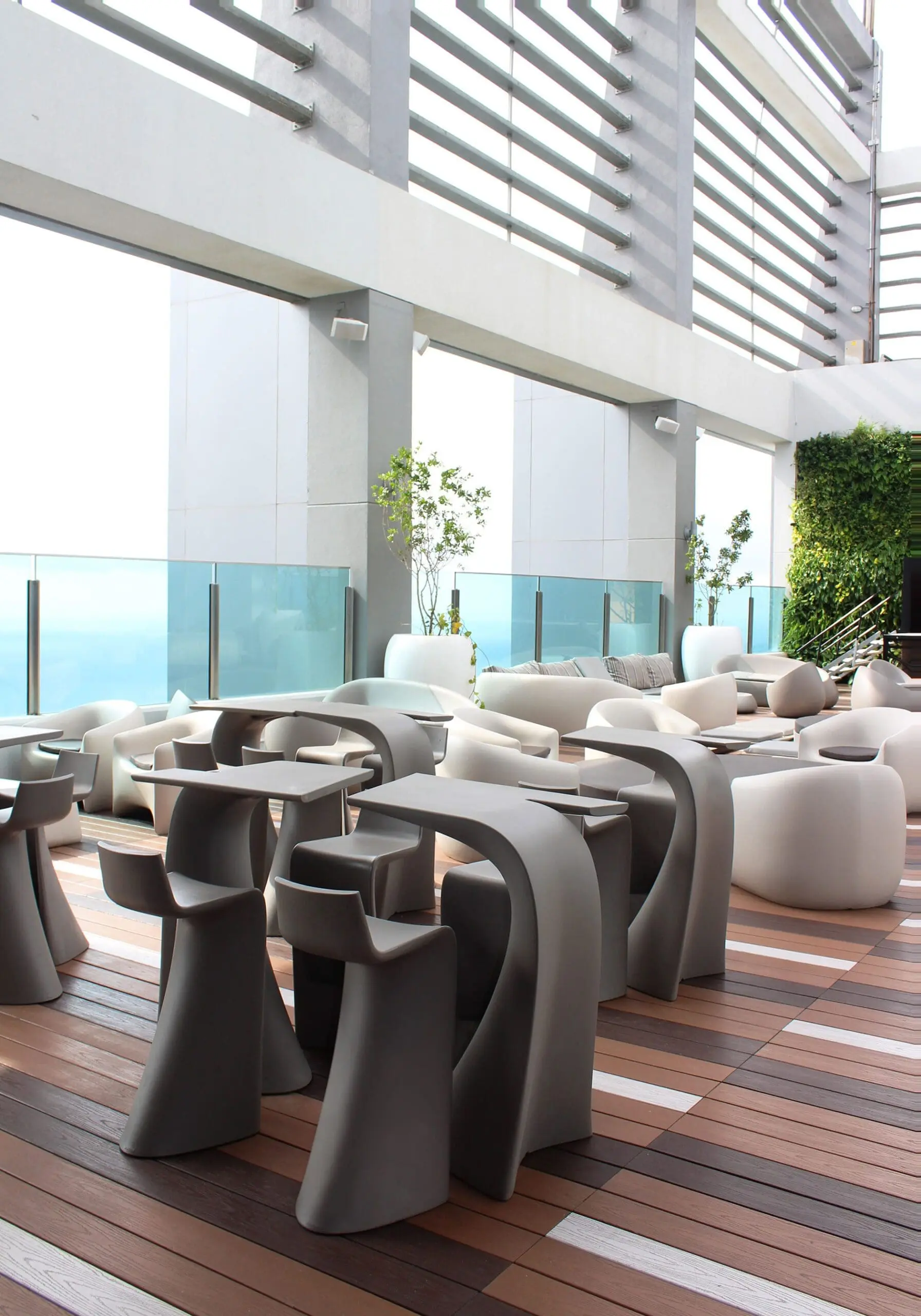 51 Sky Bar Project | Avant-Garde Decoration | Vondom