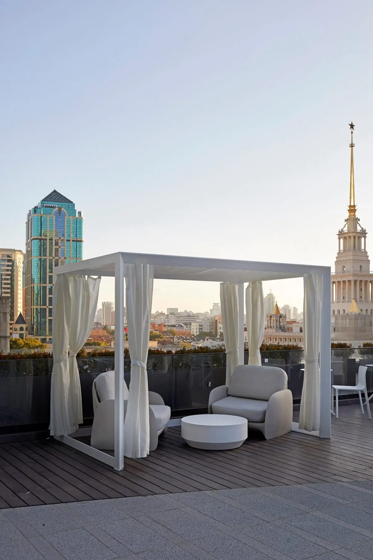 Oficinas Dior Shanghai | Muebles de Diseño | Vondom