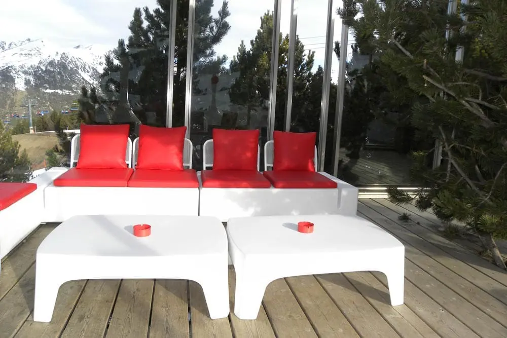 Riba Excorchada Terrace Resistant Furniture | Vondom