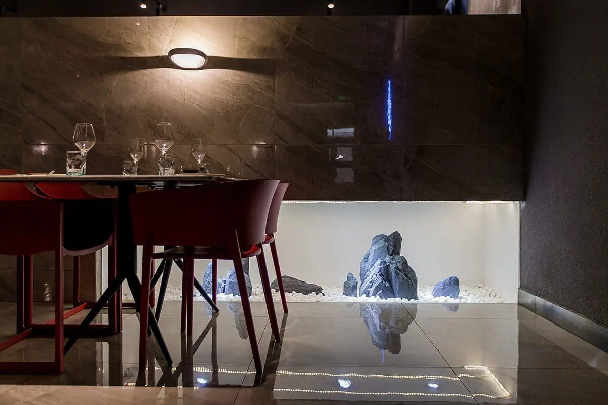 Shark Project | Contract Restaurant Furniture | Vondom