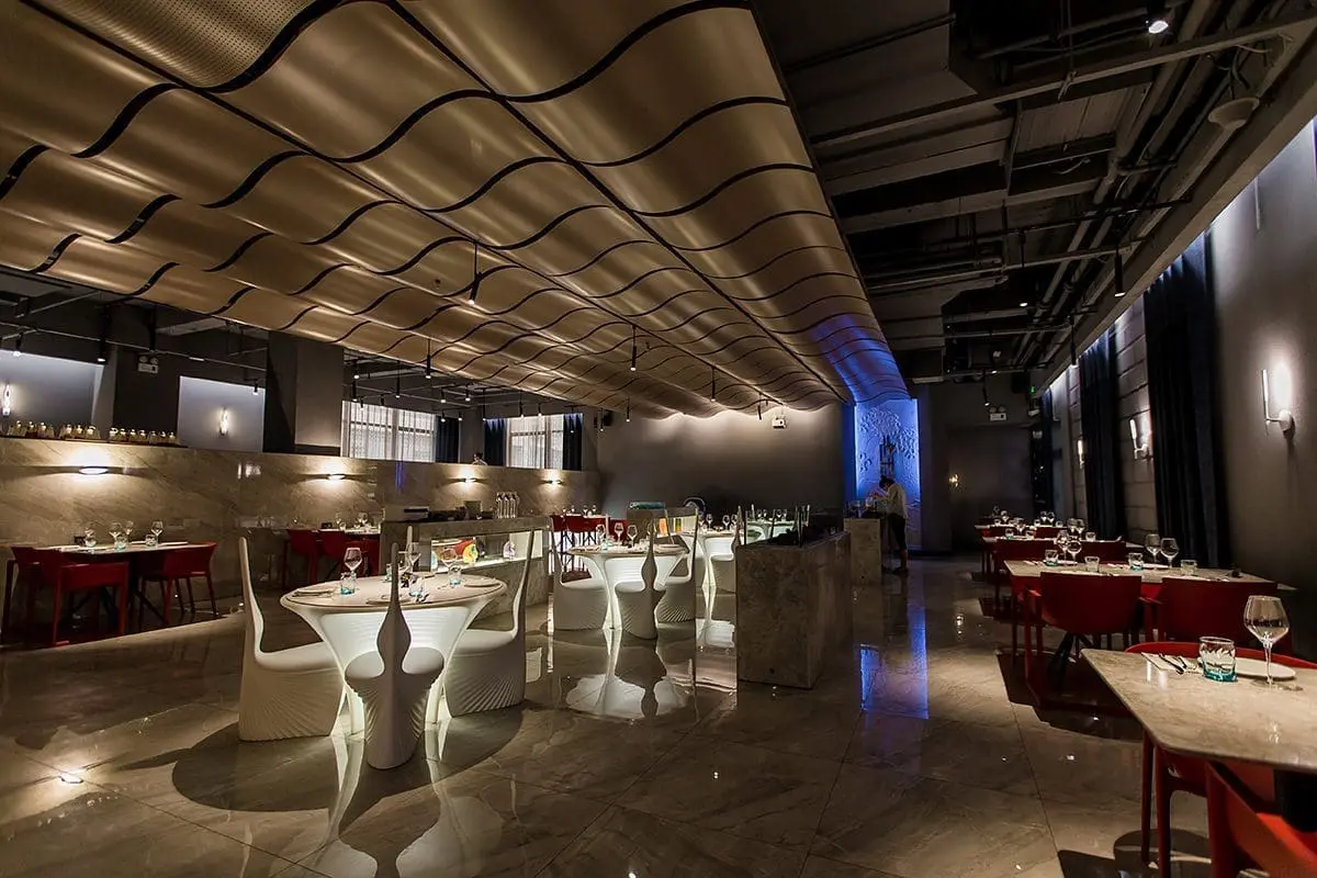 Shark Project | Contract Restaurant Furniture | Vondom