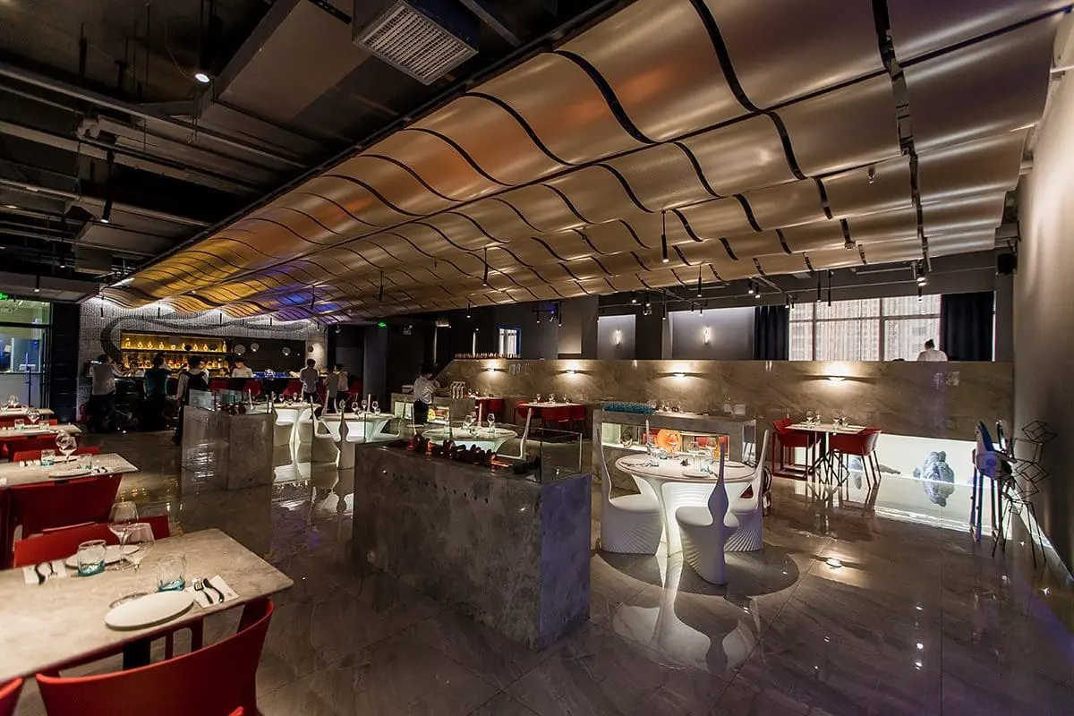 Shark Project | Contract Restaurant Furniture | Vondom