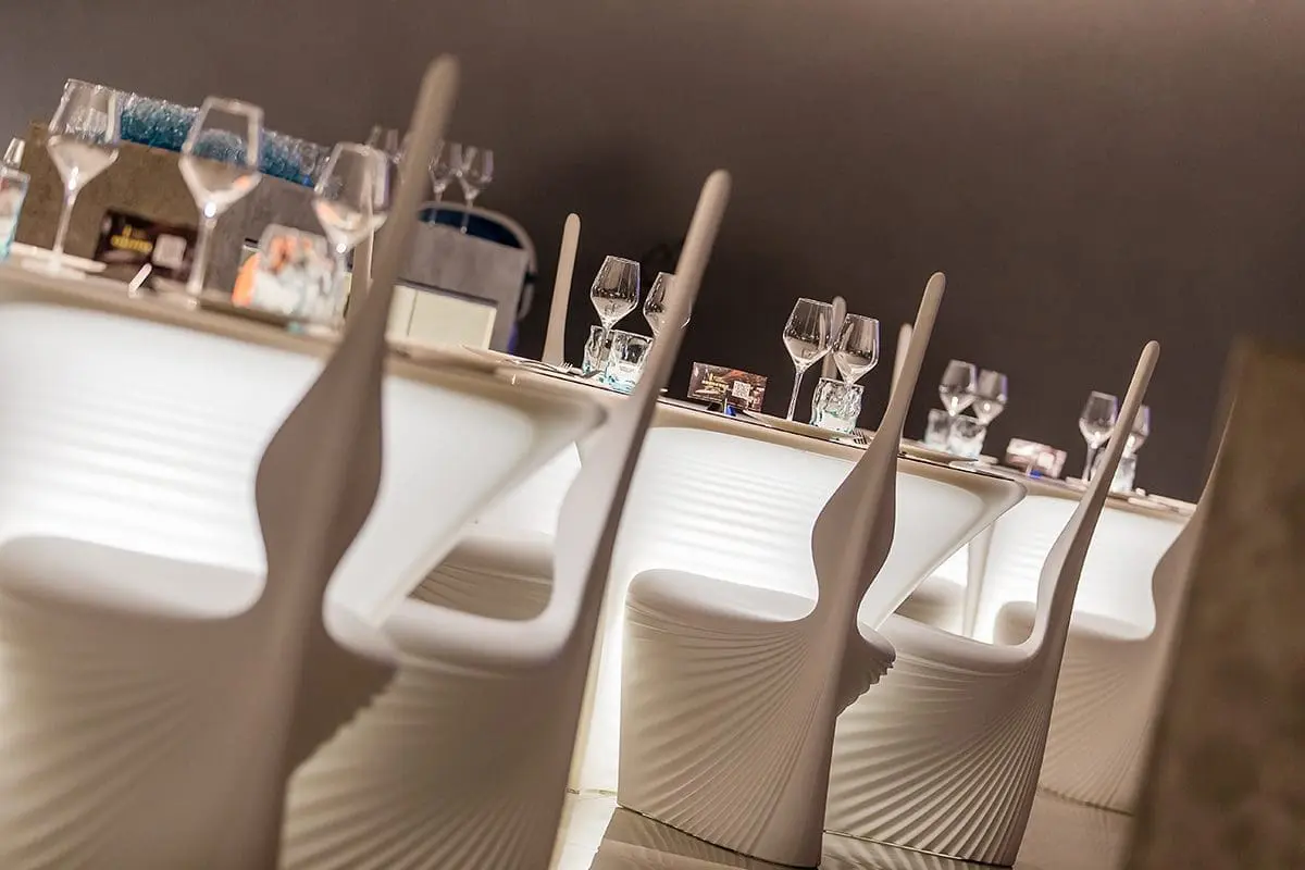 Shark Project | Contract Restaurant Furniture | Vondom