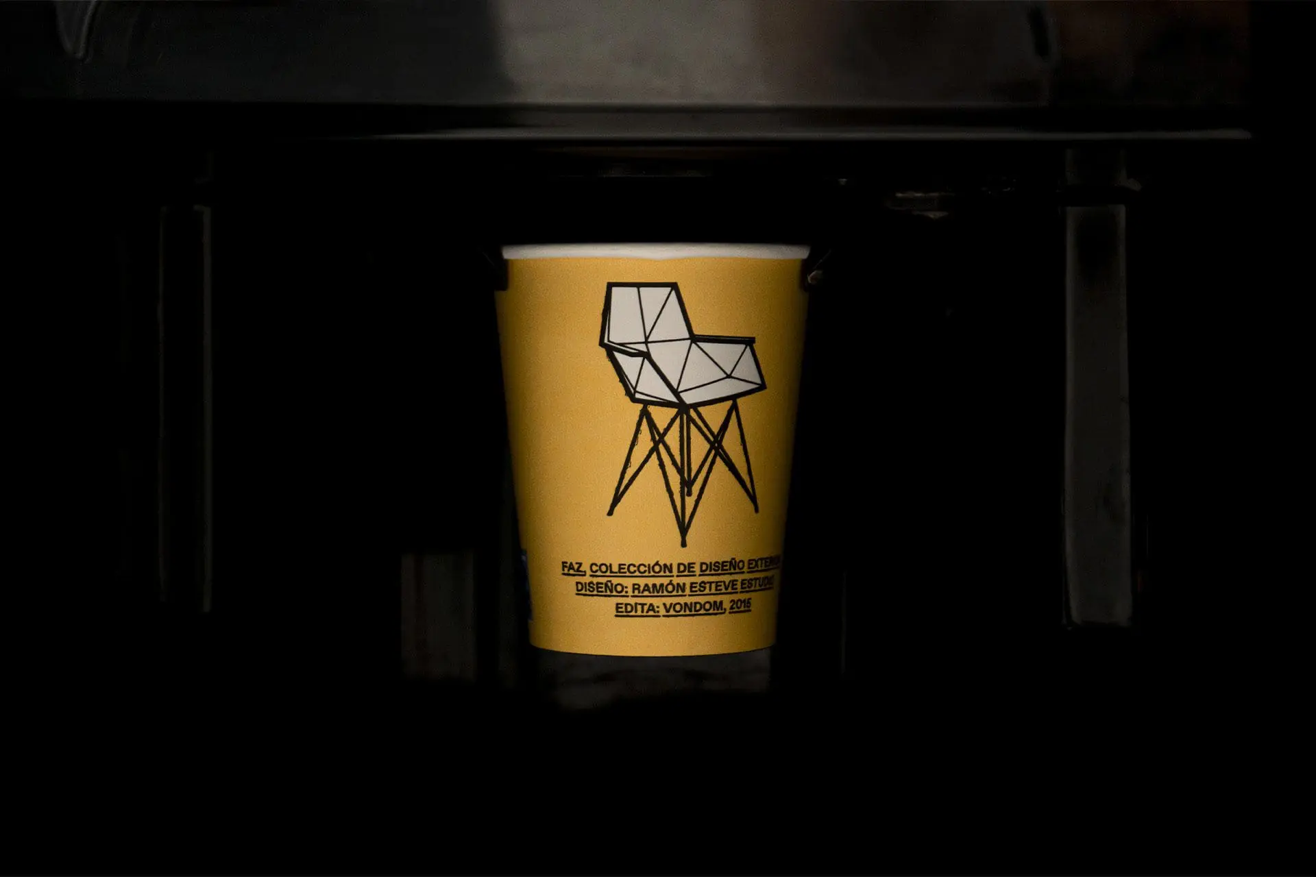 Vondom | ¡El diseño Vondom aparece hasta en el café!