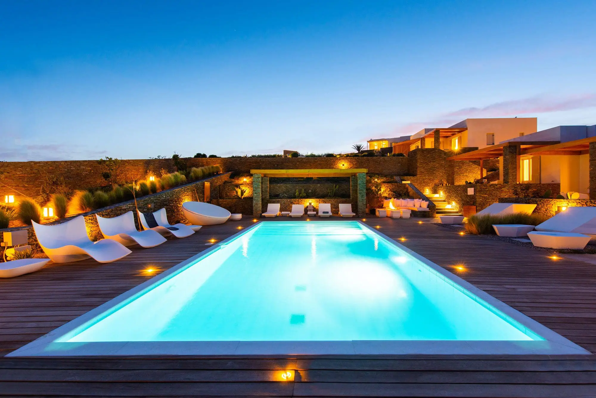 vondom-mobiliario-outdoor-elements-sifnos-grecia (3)