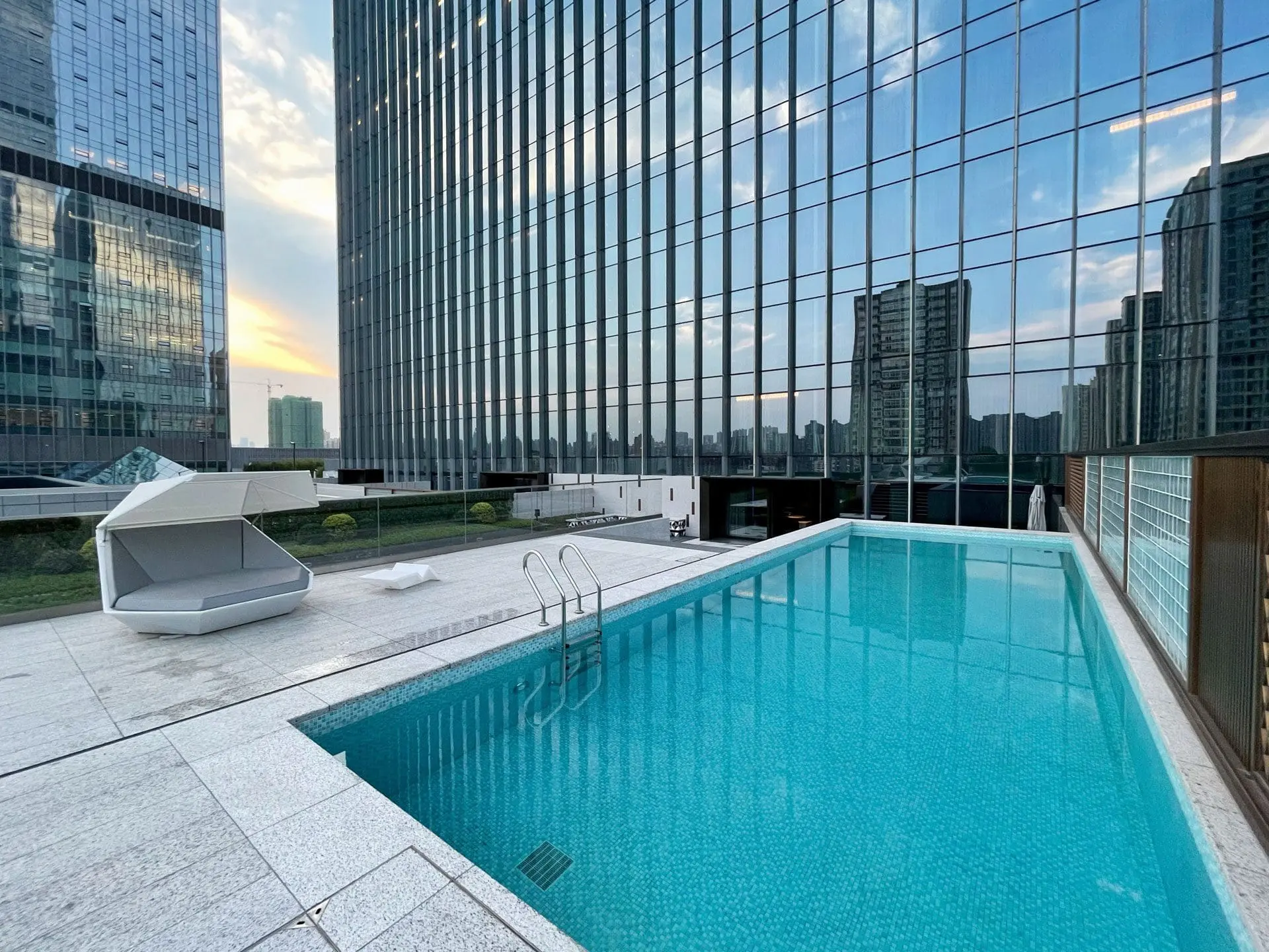 vondom-outdoor-funiture-W-hotel-changsha (8)