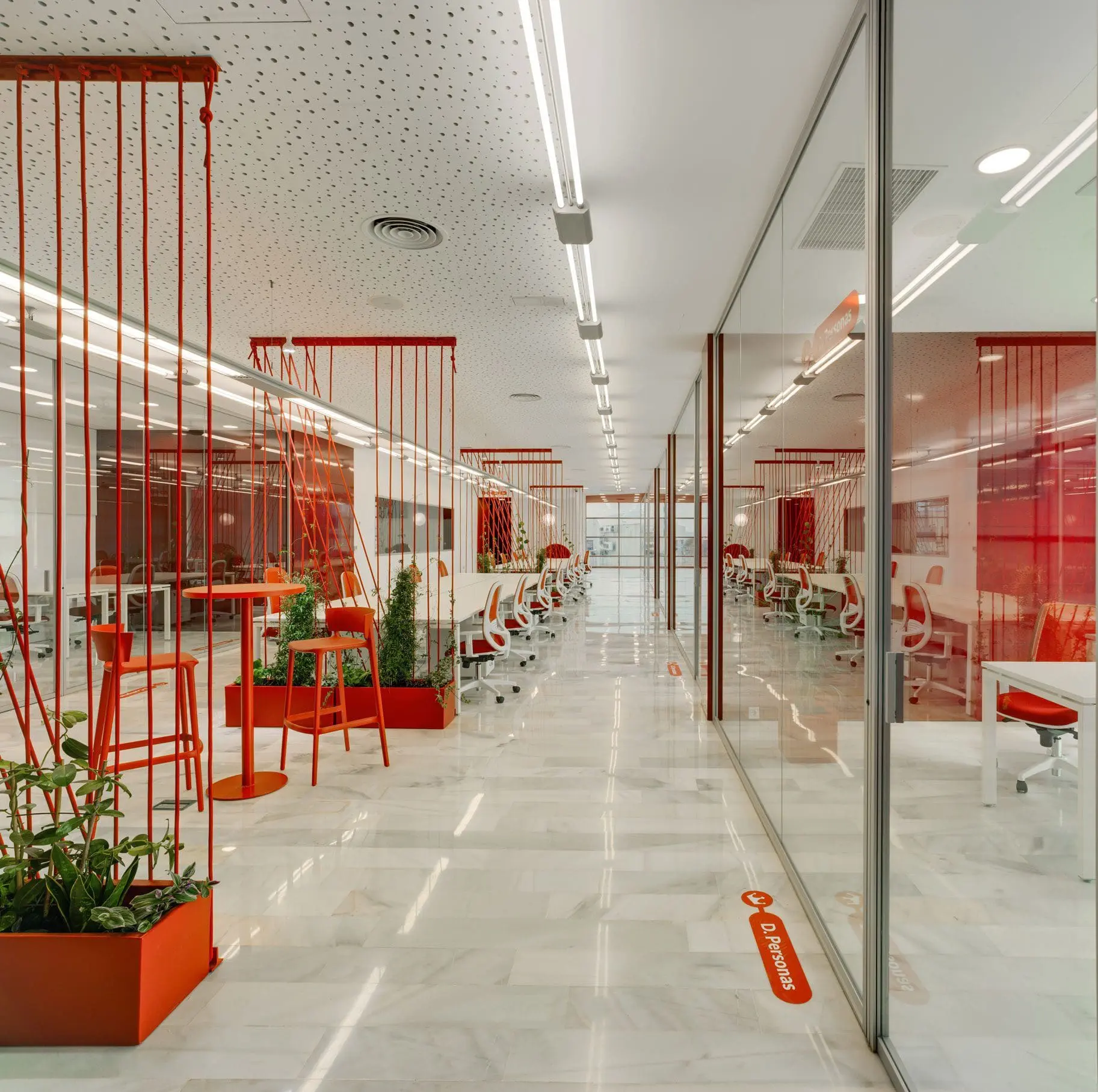 vondom-muebles-para-oficina-sofas-macetas-stones-embargos-a-lo-bestia (6)