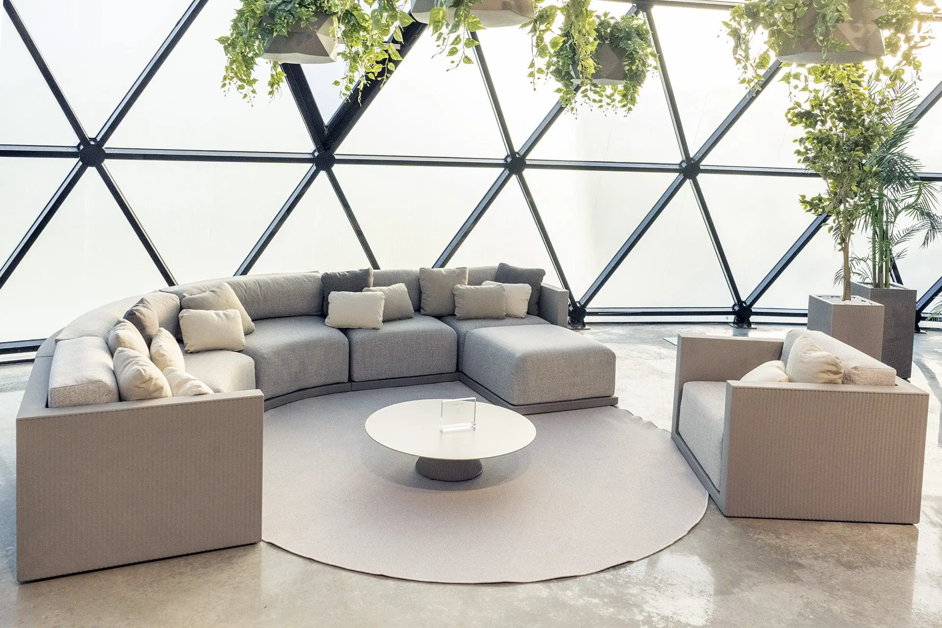 Vondom new showroom | A dome design