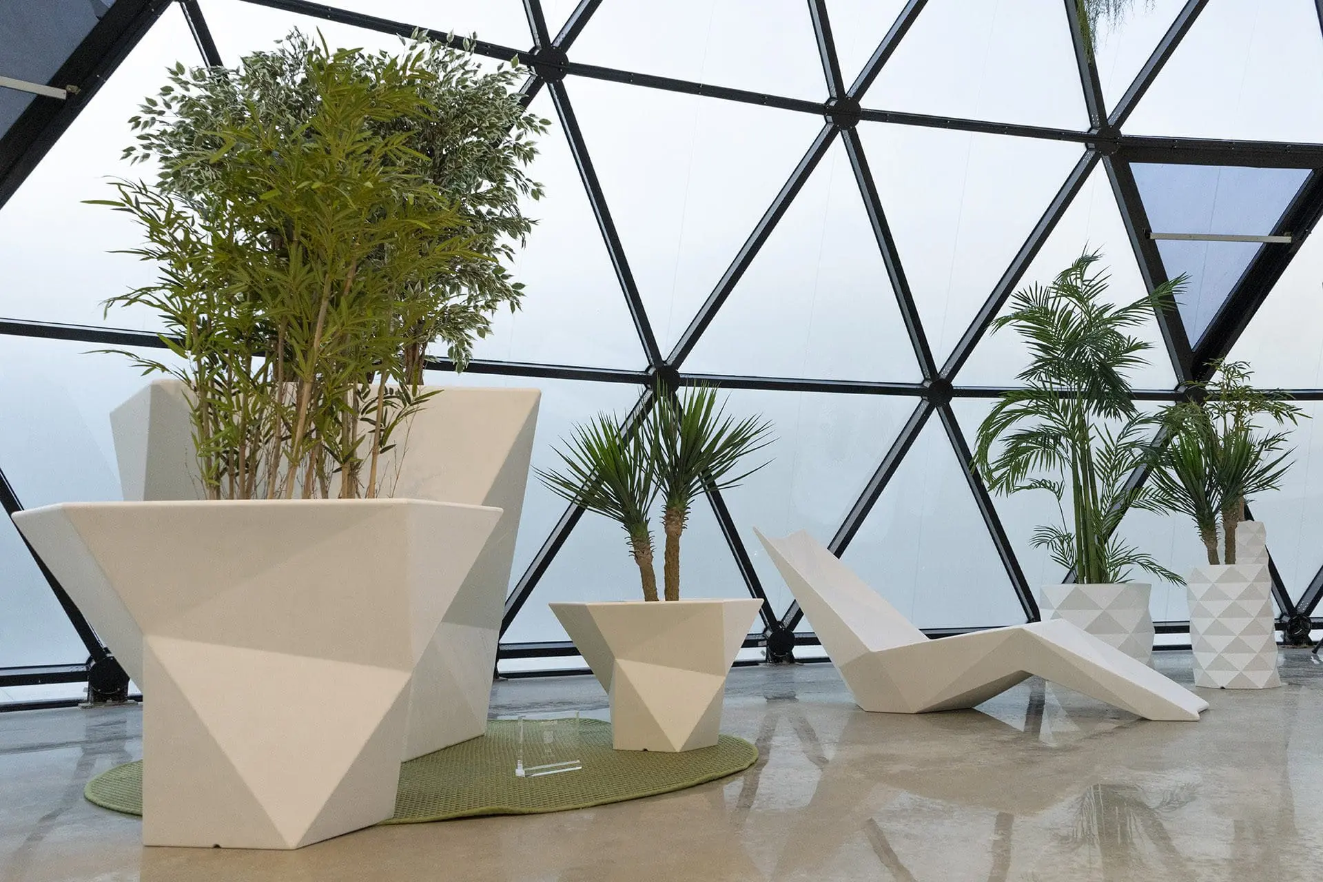 Vondom new showroom | A dome design
