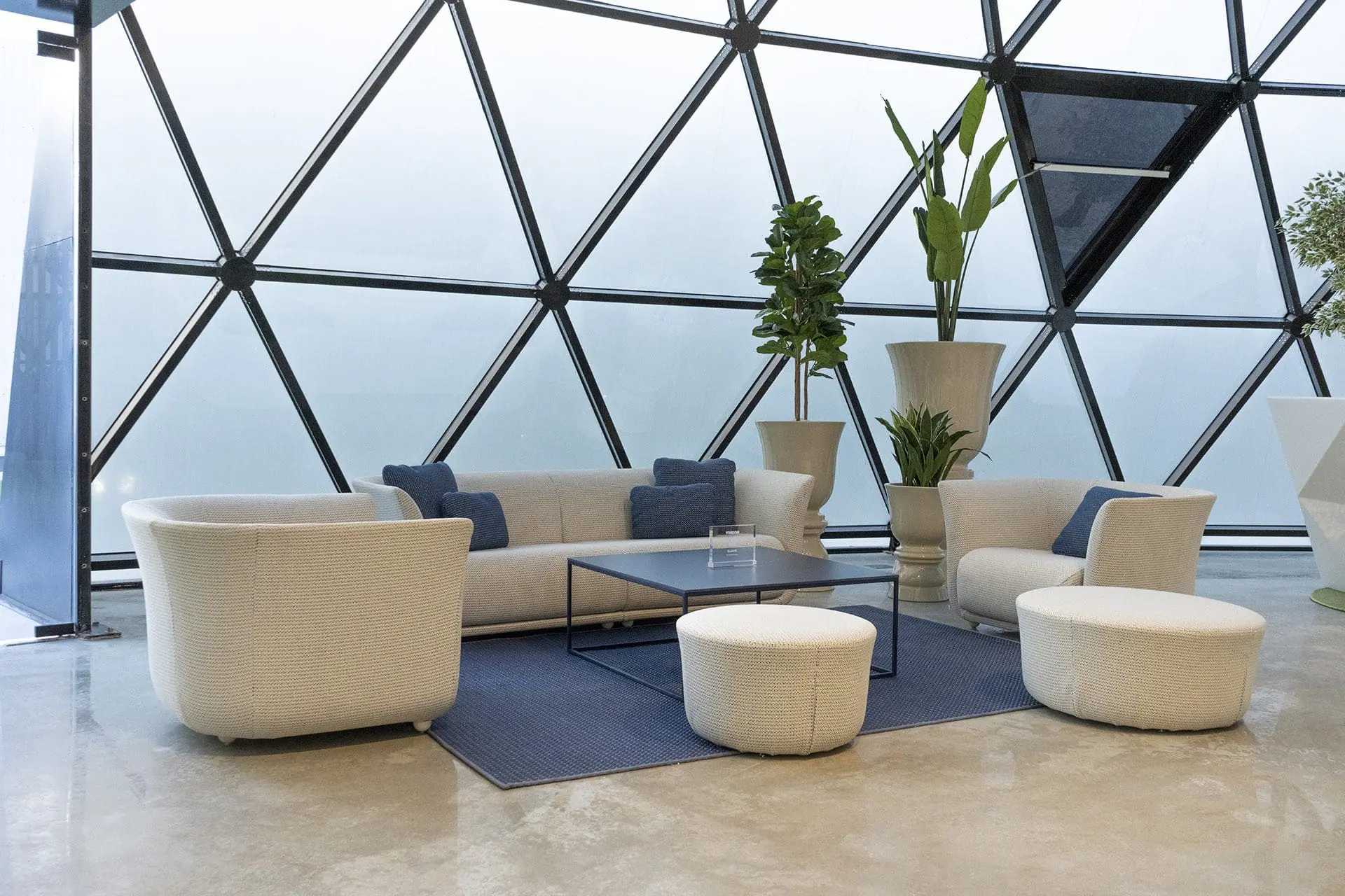 Vondom new showroom | A dome design