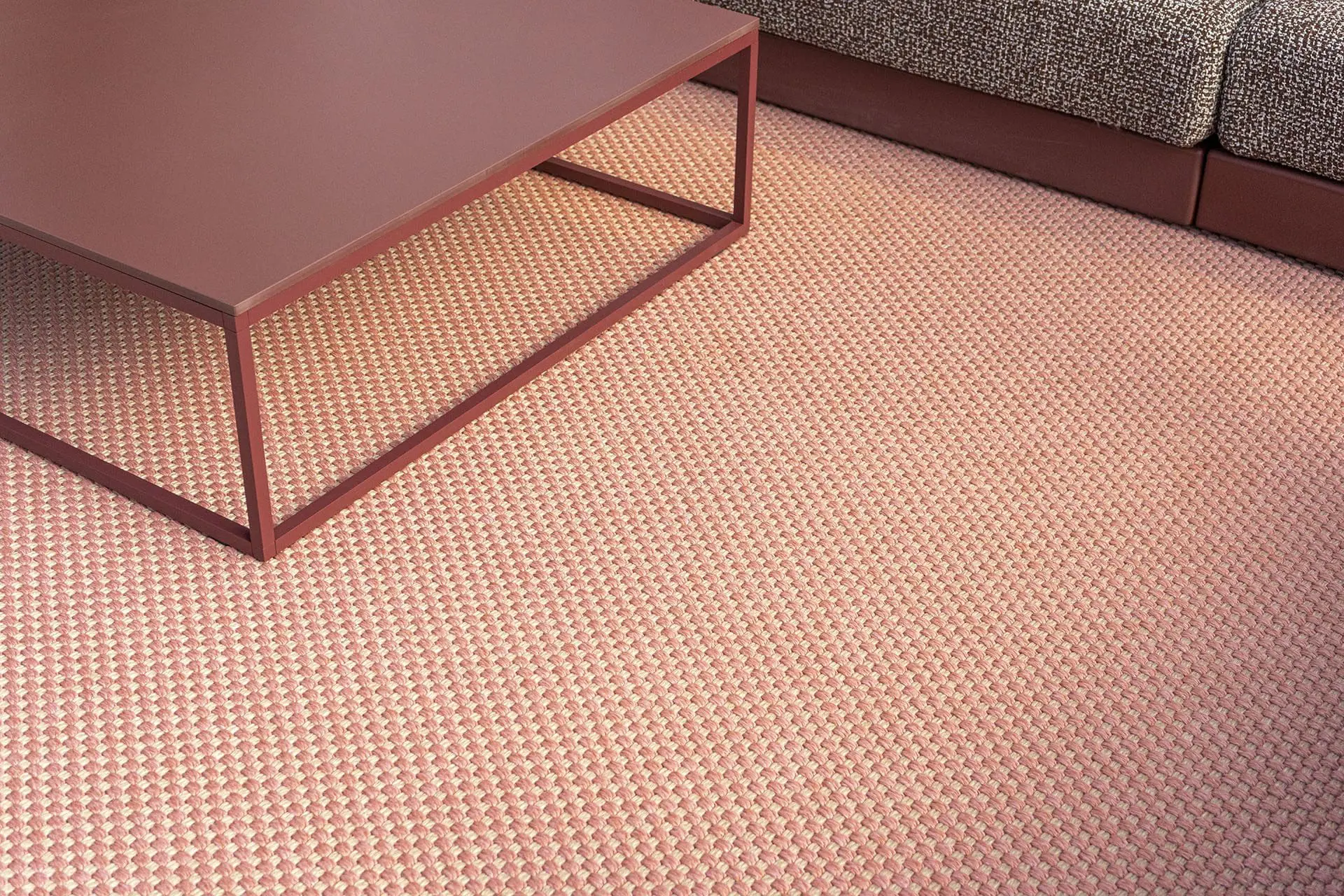 Alfombras de exterior fabricadas con plástico reciclado, por Studio Vondom