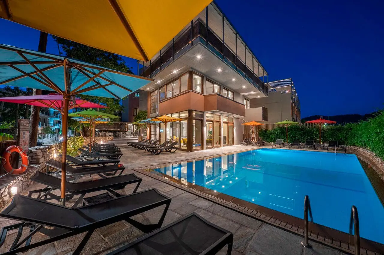 vondom-design-contract-furniture-alkyon-hotel (5)