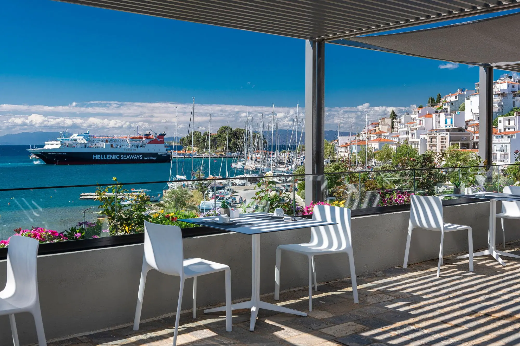 vondom-mobiliario--contract-de-diseño-hotel-alkyon-10