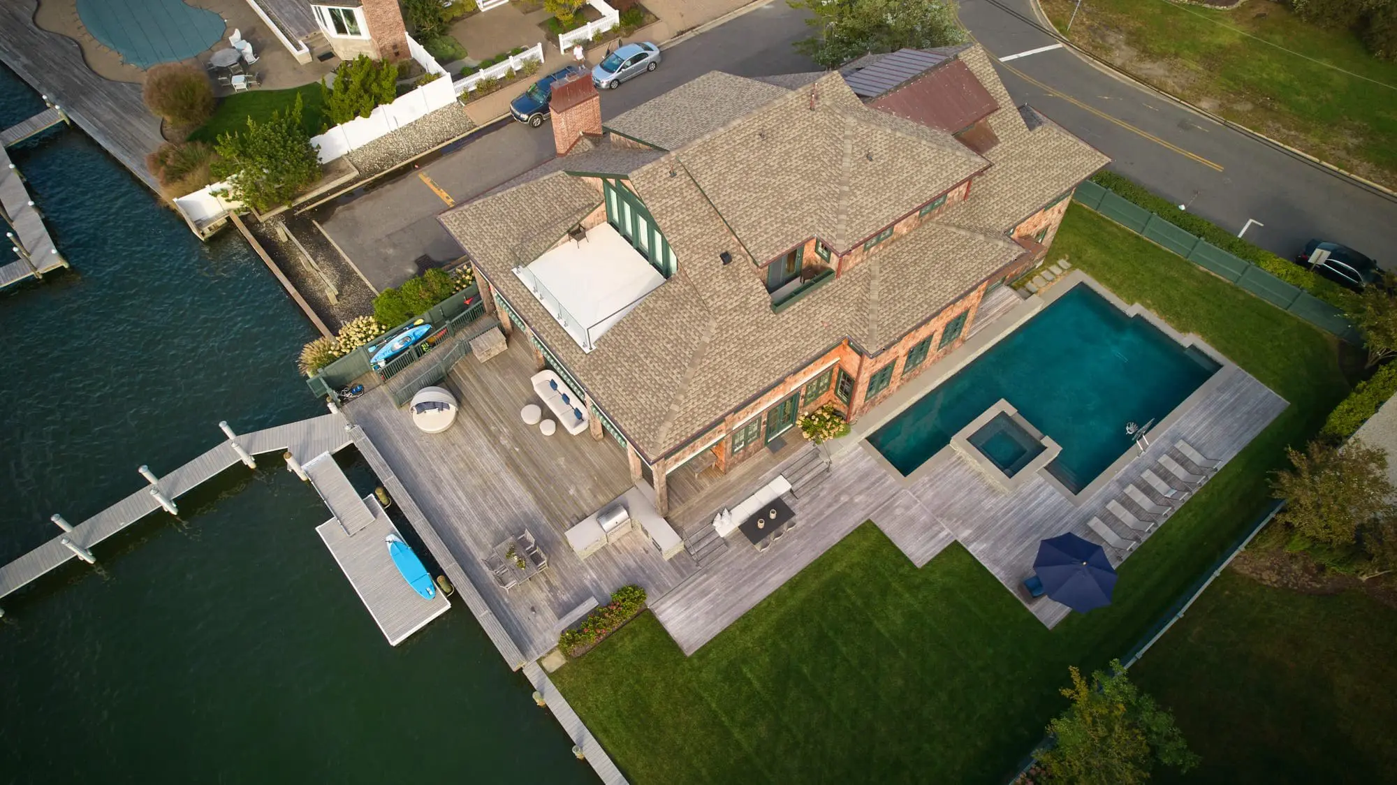 vondom-mobiliario-outdoor-sofa-para-exterior-suave-daybed-ulm-3