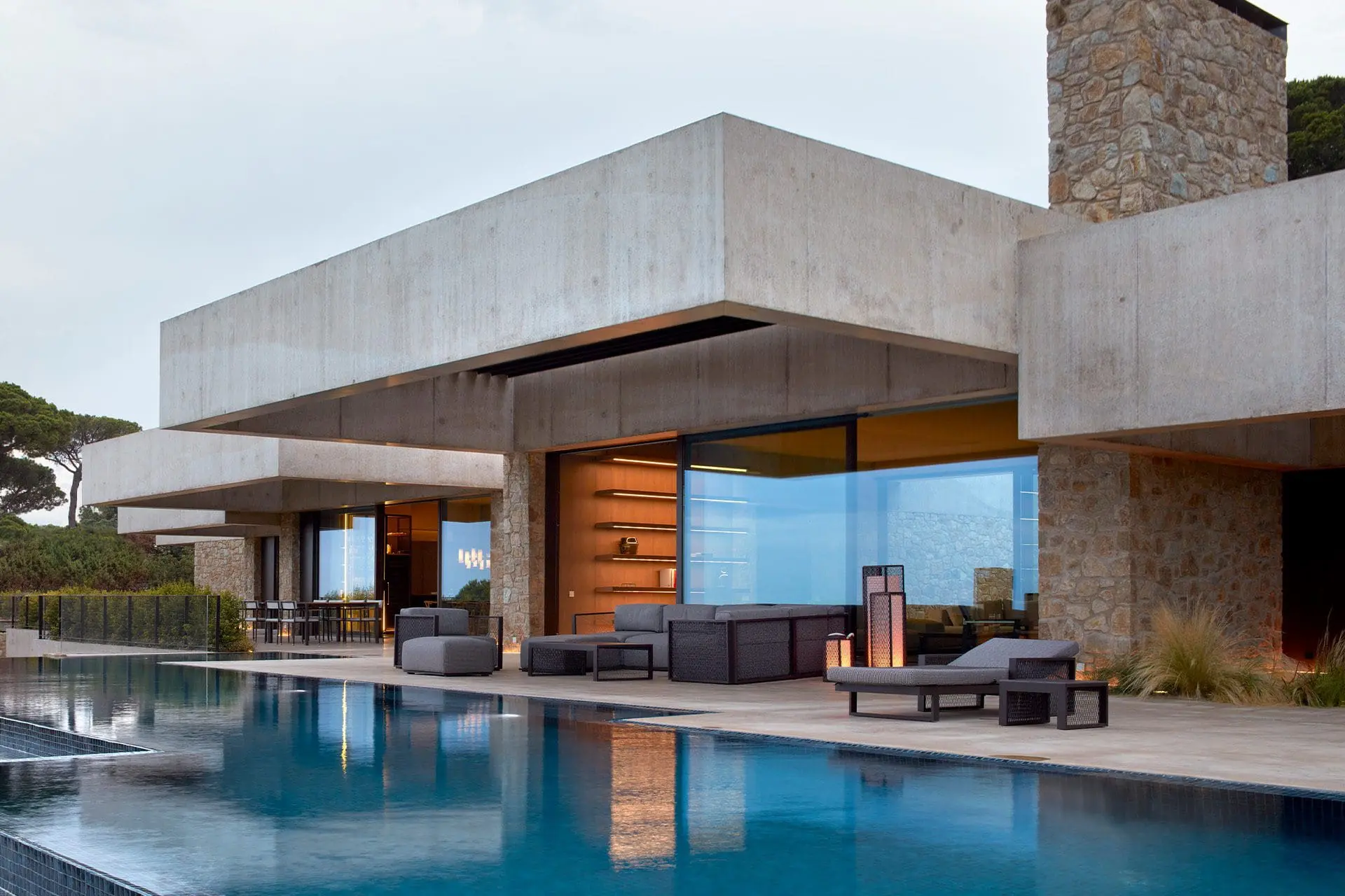 Casa La Roca | Mobiliario de aluminio | Vondom