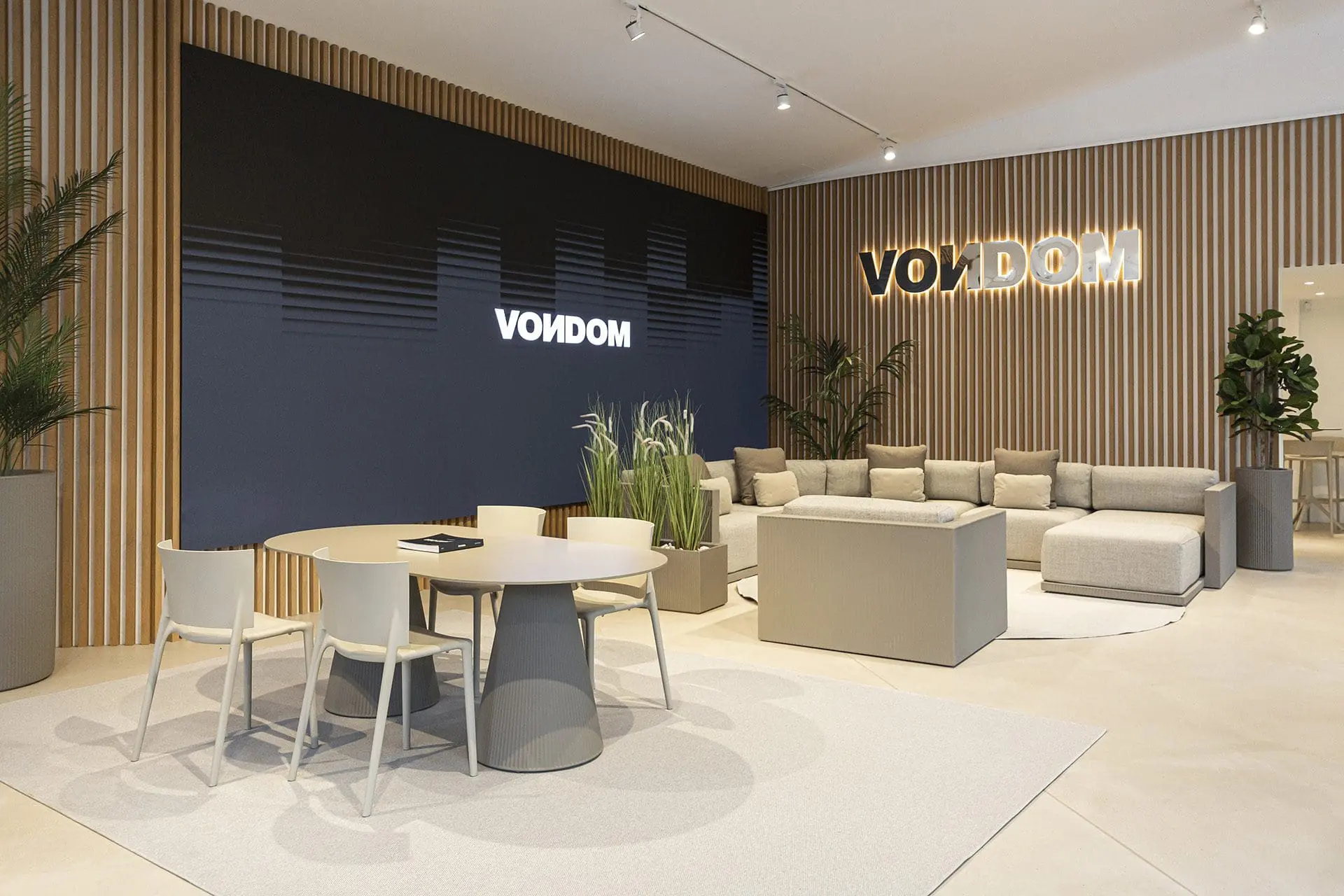 vondom-mexico-nuevo-showroom-mobiliario-de-exterior (1)
