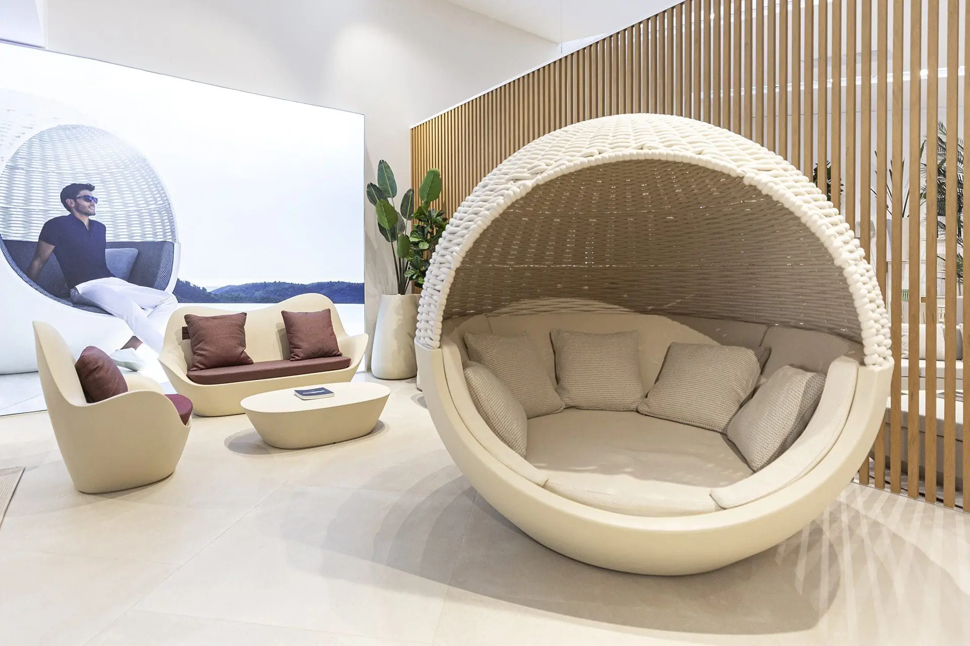 Vondom | Nuevo showroom de muebles de exterior en Ciudad de México.