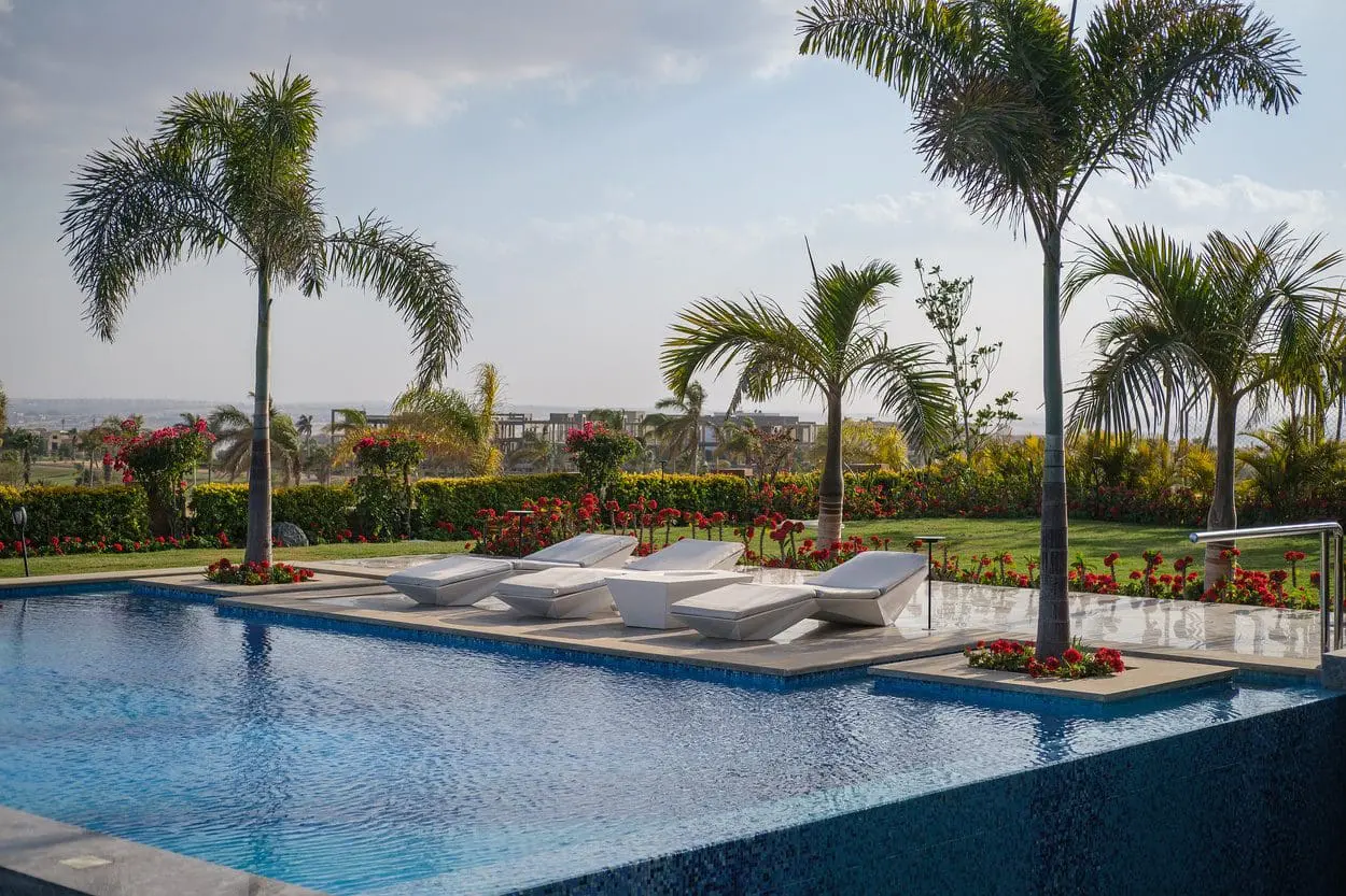 vondom-mobiliario-de-diseño-tumbonas-faz-ramon-esteve