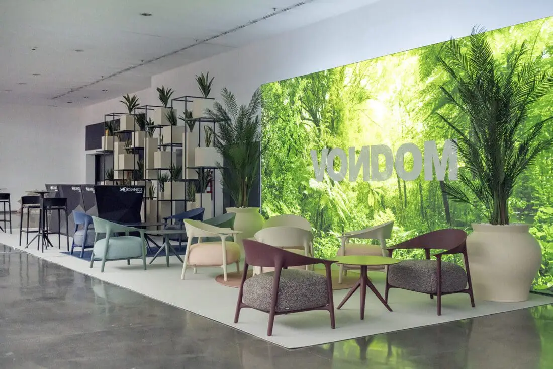 Vondom y Organics: Colaboración de vanguardia en Feria Hábitat 2023