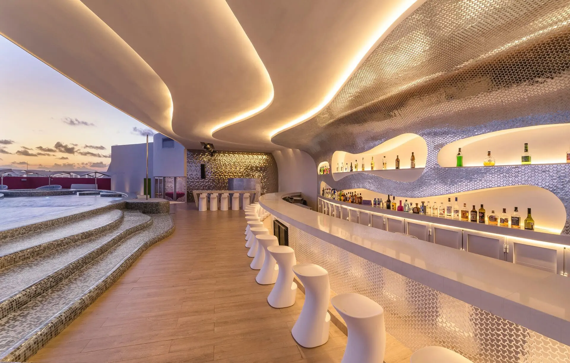 vondom-mobiliario-de-diseño-noma-javier-mariscal-hotel-temptation-cancun