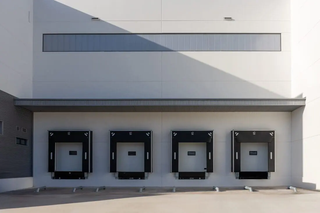 Vondom Stock: diseño en inventario y entrega rápida