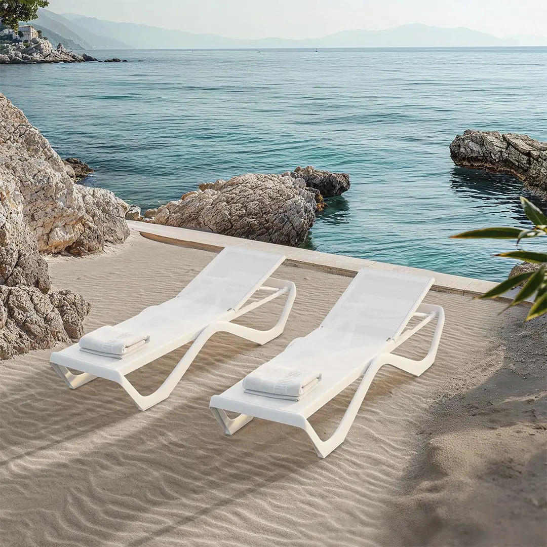 Love Sun Lounger, designed by Eugeni Quitllet for Vondom.