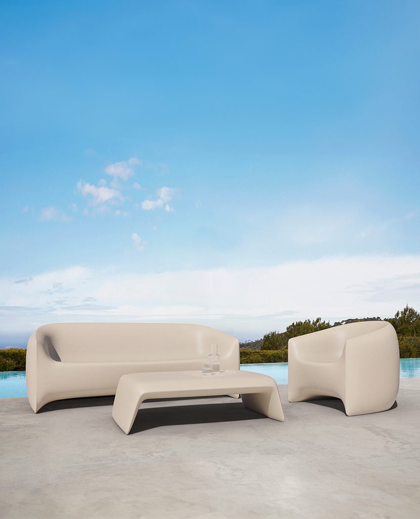 Blow in&out design furniture sofa, armchair and table by Stefano Giovannoni Vondom