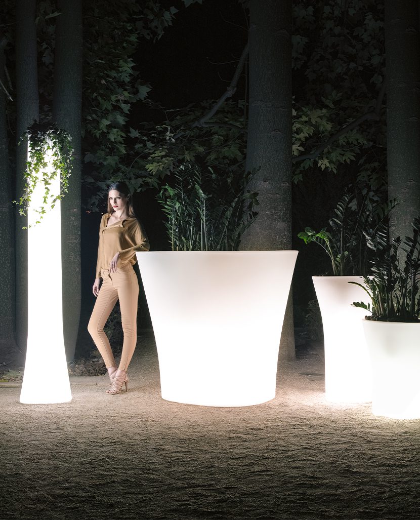 Bones outdoor light flowerpots by Ludovica and Roberto Palumba Vondom