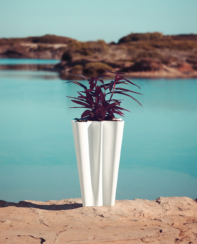 Bye-Bye outdoor vase planter by Harry Paul Vondom