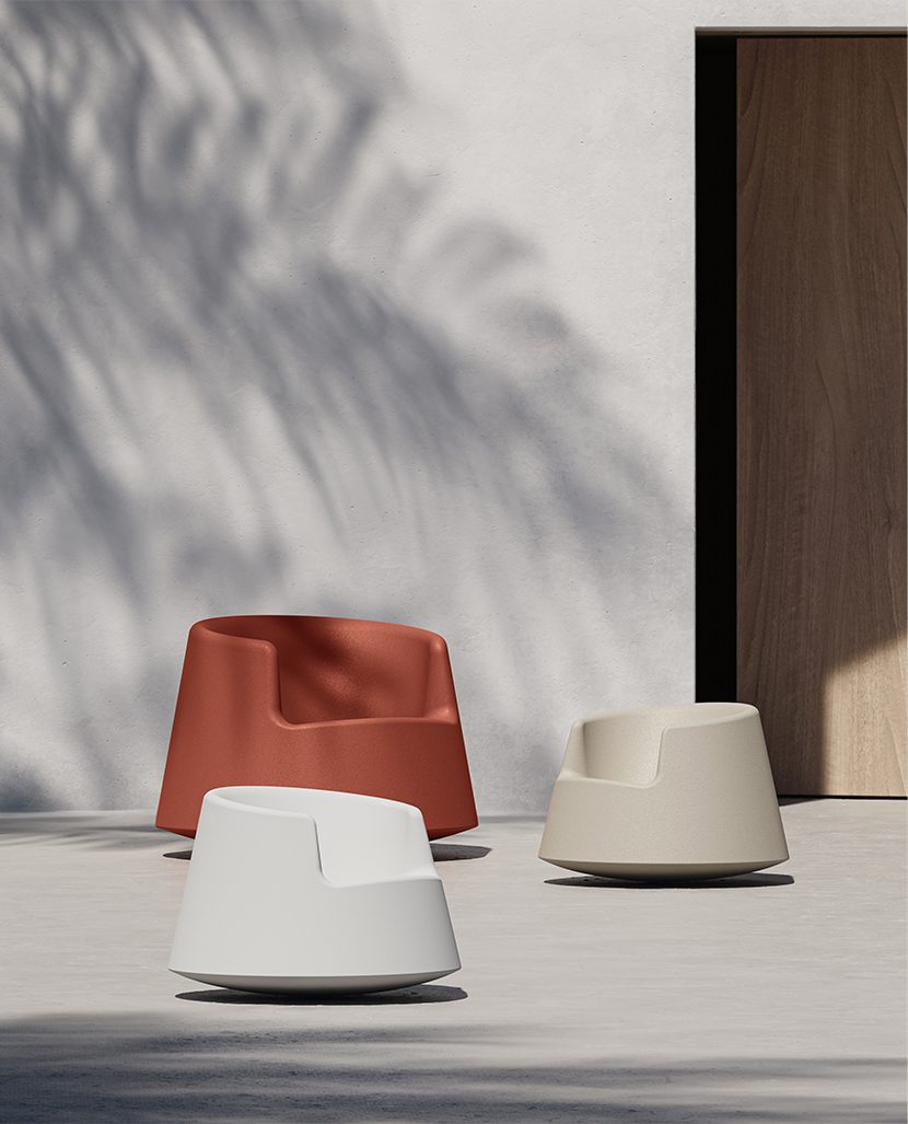 Roulette rocking chair outdoor loungechair by Eero Aarnio Vondom