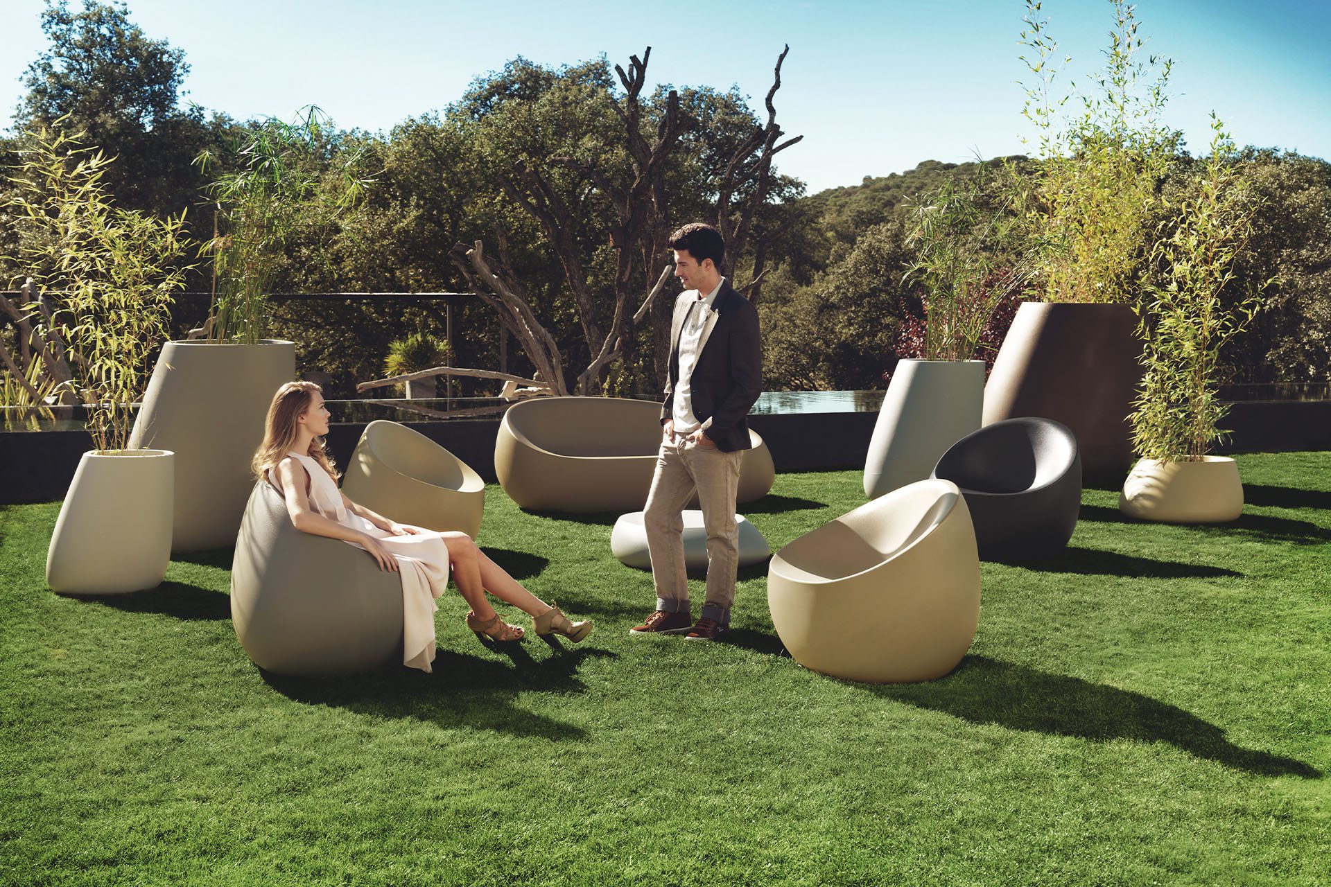 Stones outdoor sofa, armchair, table and planters by Stefano Giovannoni & Elisa Cargan Vondom