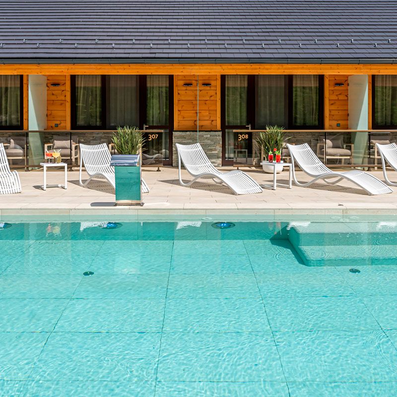 Outdoor hotel furniture Ibiza sun loungers by Vondom