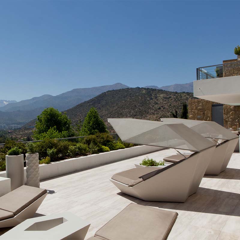 A terrace to the mountains