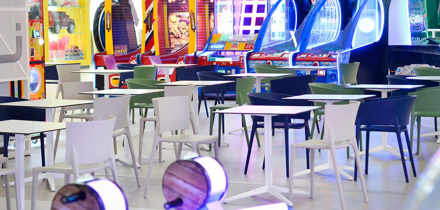vondom-contract-furniture-chairs-tables-yabeela-food-court (5)