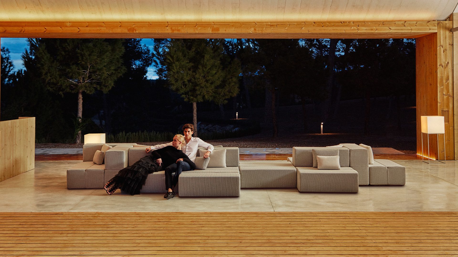 Polyurethane sofas: year-round comfort and durability