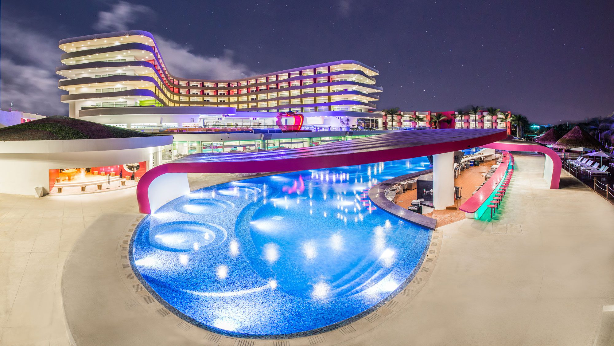 Vondom-Temptation-cancun-resort-hotel-sexy-pool-2.2