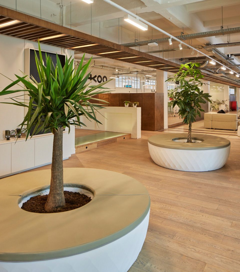 vondom-design-furniture-planter-vases-isla-estudihac (1)