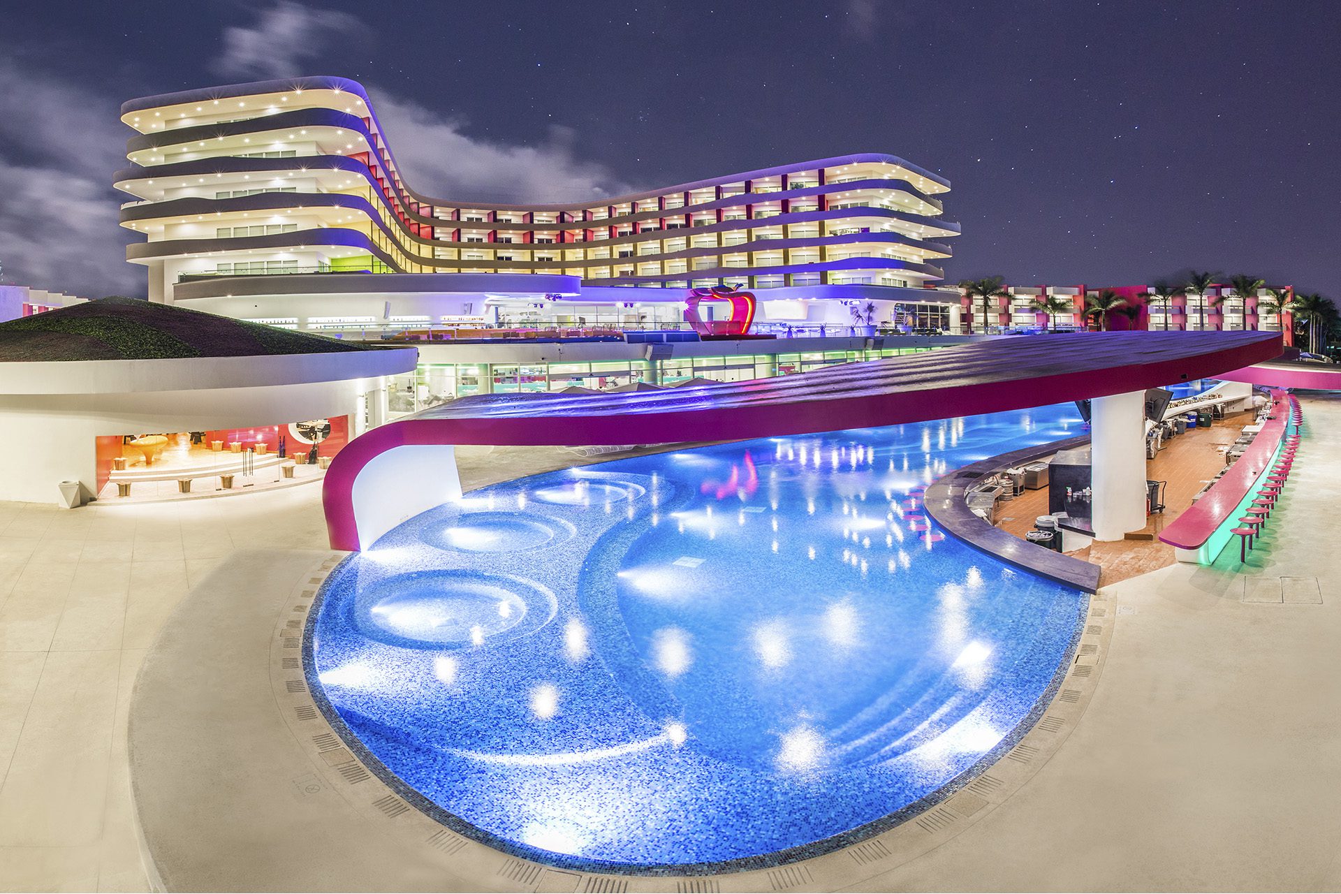 Hotel Temptation Cancun Resort