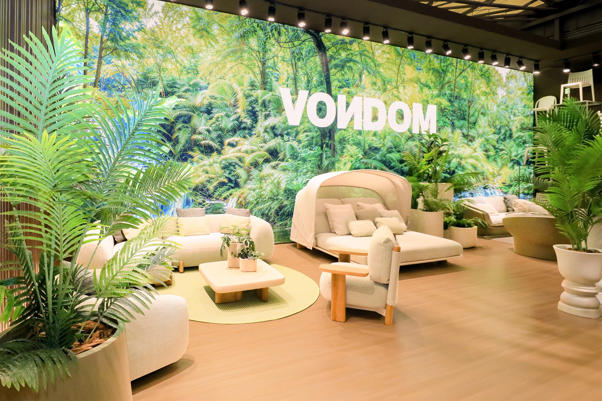 Vondom en Furniture Shanghai 2024